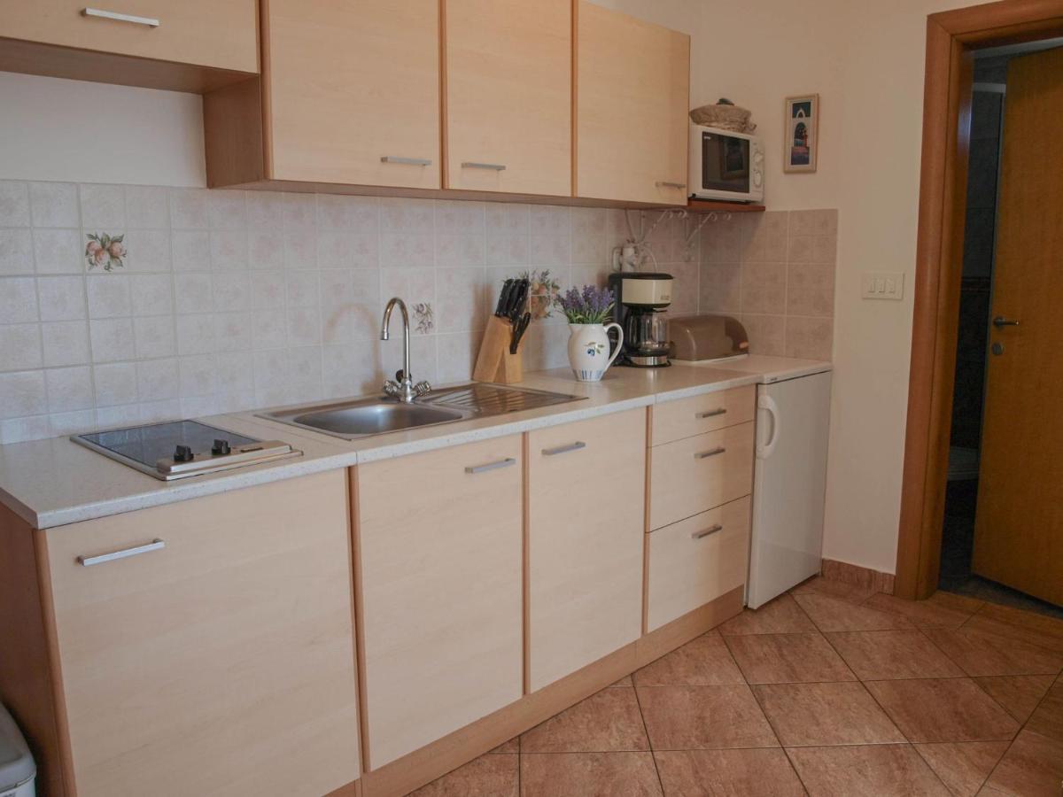 פריבלאקה Kristi Apartment Complex Near The Sandy Beach - By Ta Leut Agency מראה חיצוני תמונה