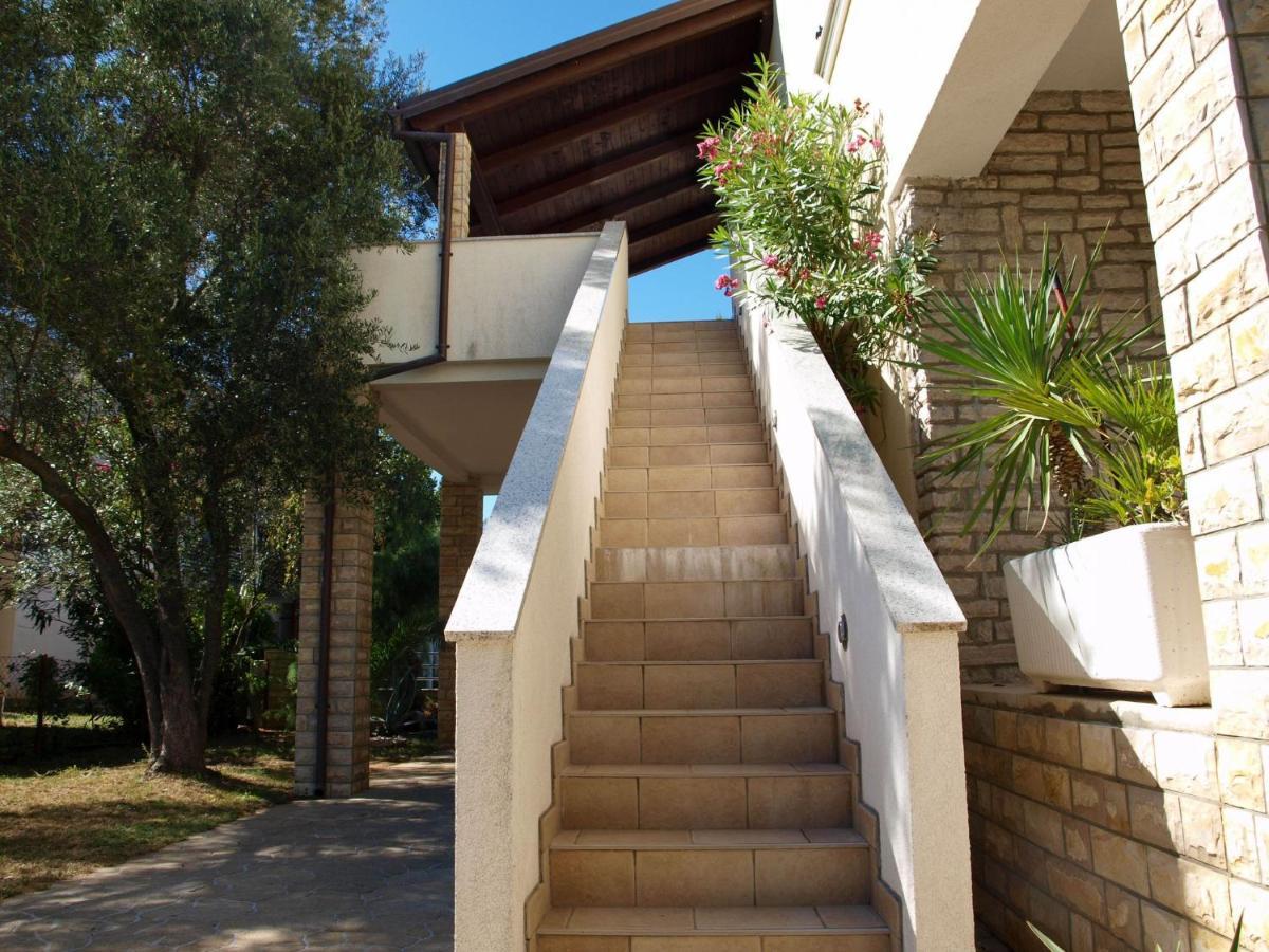 פריבלאקה Kristi Apartment Complex Near The Sandy Beach - By Ta Leut Agency מראה חיצוני תמונה