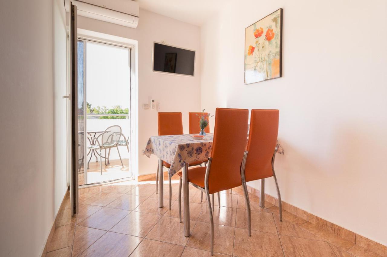 פריבלאקה Kristi Apartment Complex Near The Sandy Beach - By Ta Leut Agency מראה חיצוני תמונה